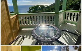 Greenhouse On The Hill, Sea View Studio Apartment