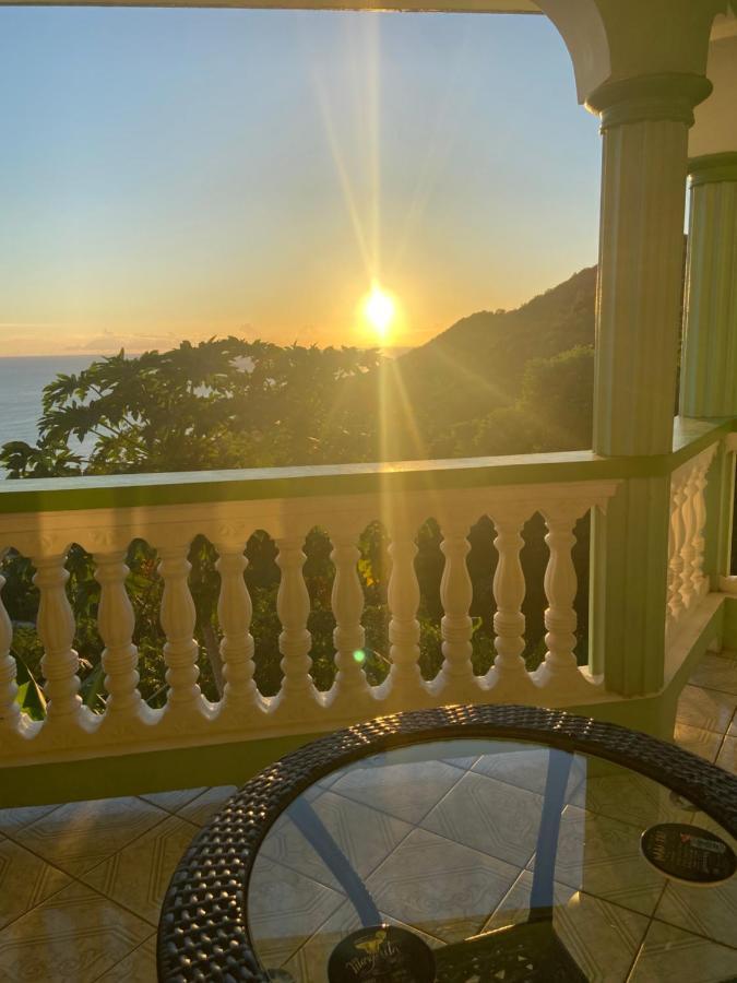 Greenhouse On The Hill, Sea View Studio Apartment Laborie Exterior photo
